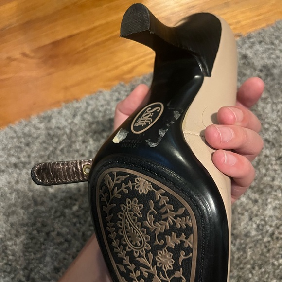 Sofft leather Mary Jane heels, size 6 - Picture 3 of 4